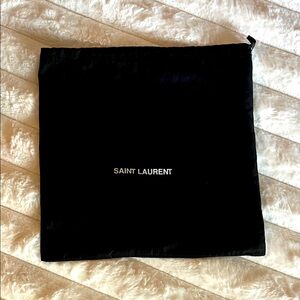 💥AUTHENTIC YSL purse dust bag exceptional condition 
Great Protection